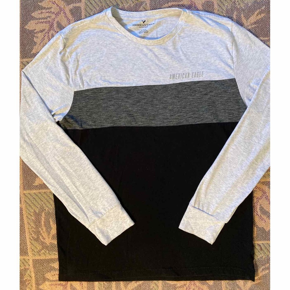 American Eagle Long Sleeve Shirt
